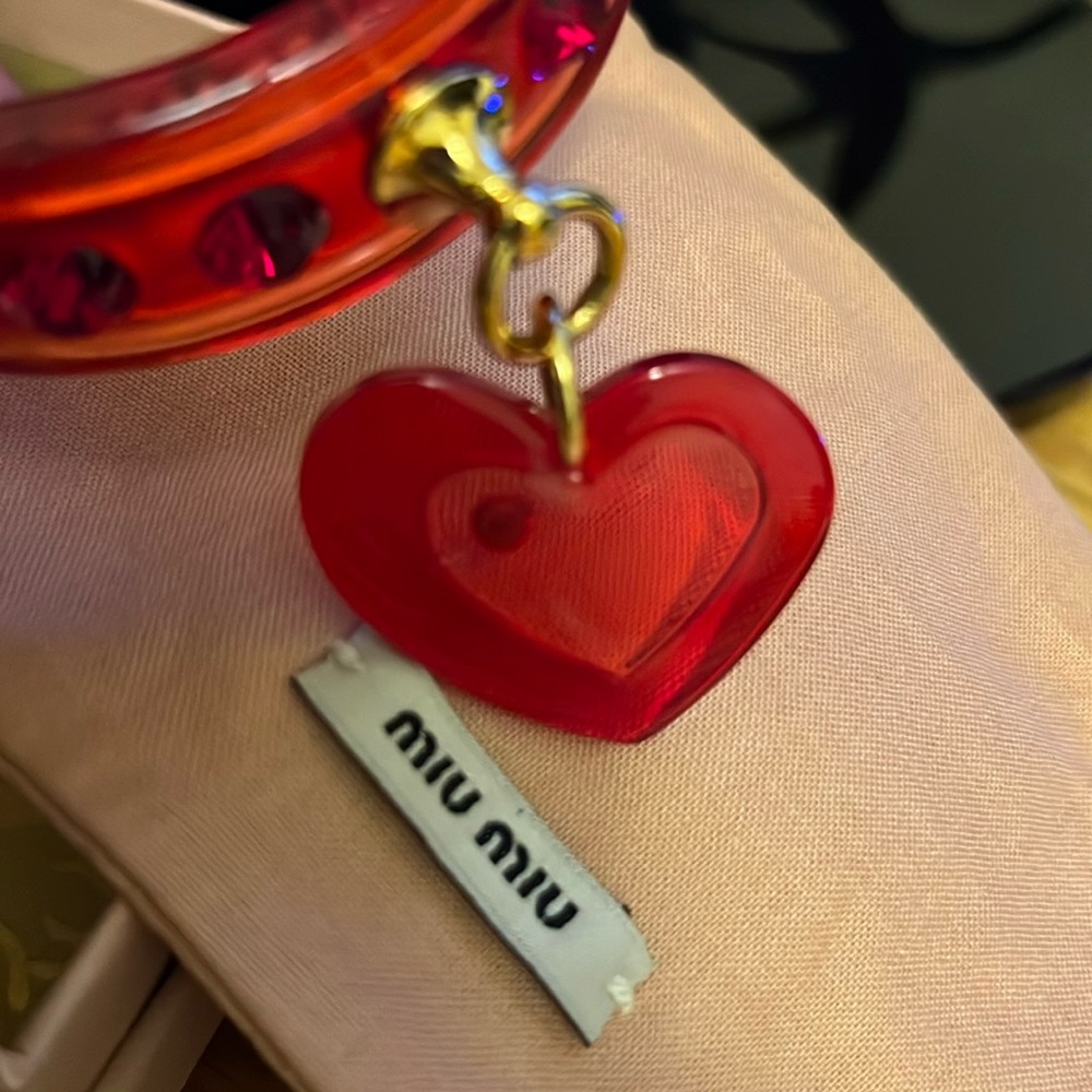 Miu Miu Red Bracelet with Heart Charm - Picture 3 of 9